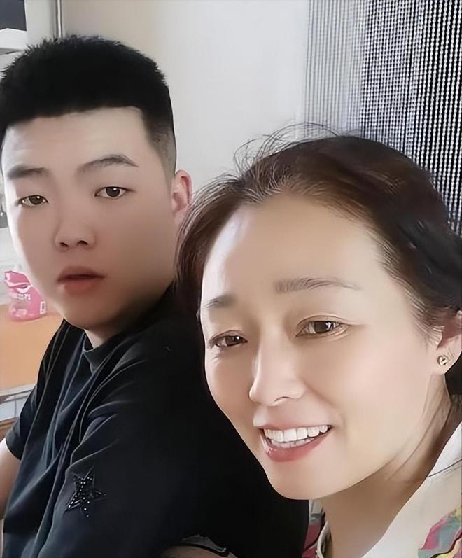继去世有人一语成谶最小的年仅18岁凯发网址短短4天内就有4个网红相(图18)