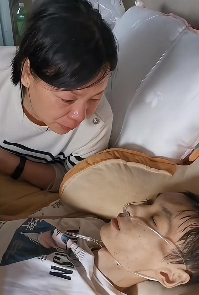 继去世有人一语成谶最小的年仅18岁凯发网址短短4天内就有4个网红相(图23)