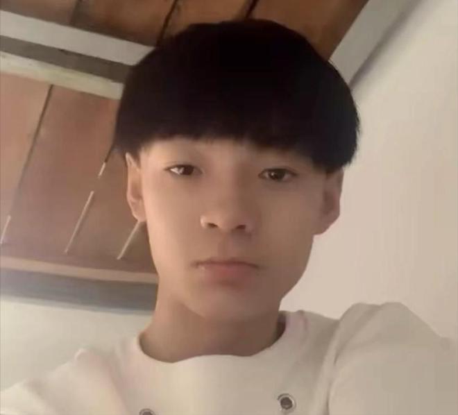 继去世有人一语成谶最小的年仅18岁凯发网址短短4天内就有4个网红相(图31)
