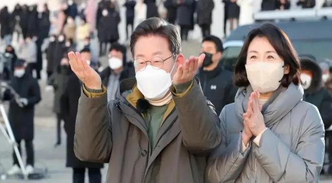 比金建希温柔漂亮学历高一个贤妻旺三代凯发k8国际登录李在明和老婆一起亮相(图9)